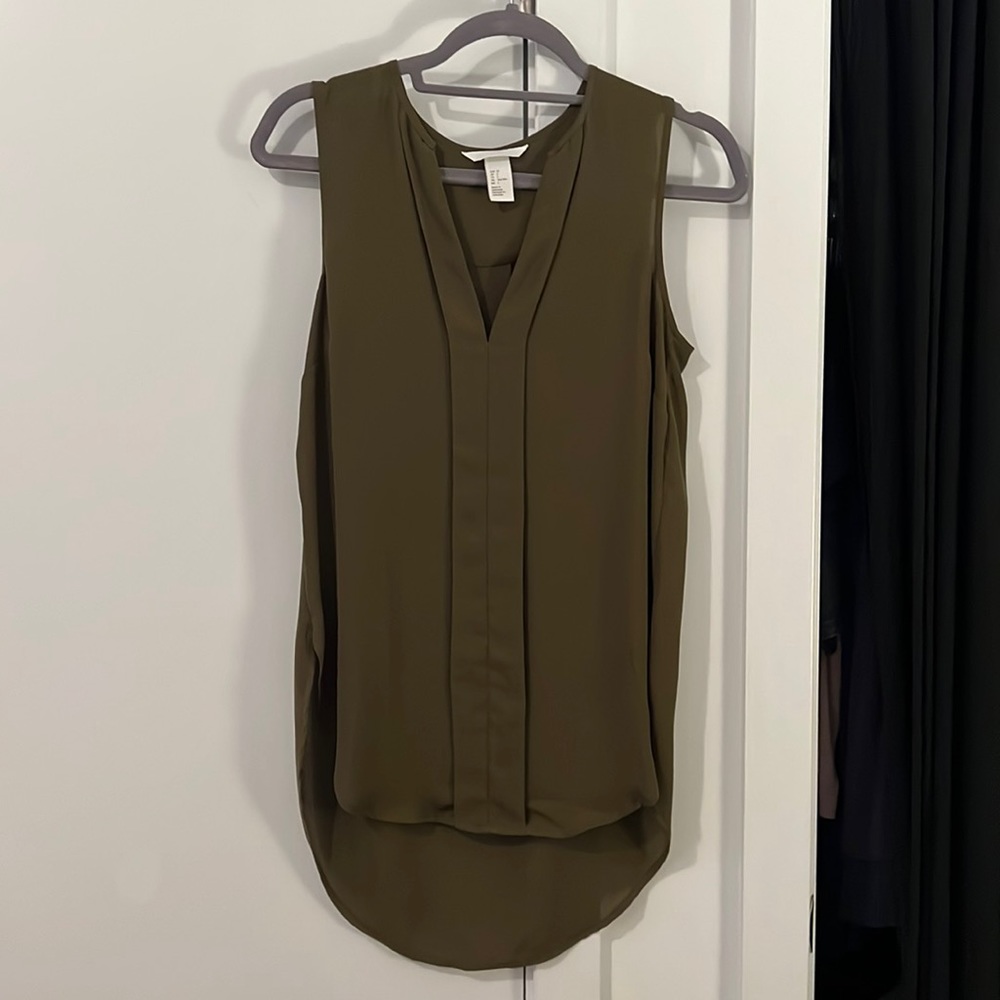 H&M Olive Green Pleated Sleeveless Sheer Top — Size: 2